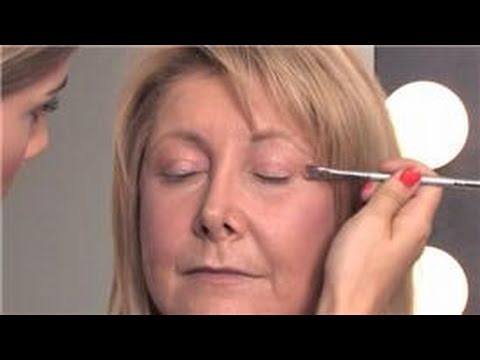 Makeup tips for mature women