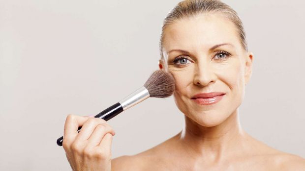 Makeup tips for mature women