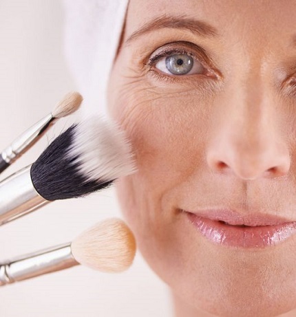 Makeup tips for mature women