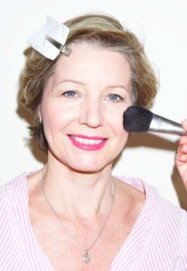 Makeup tips for mature women