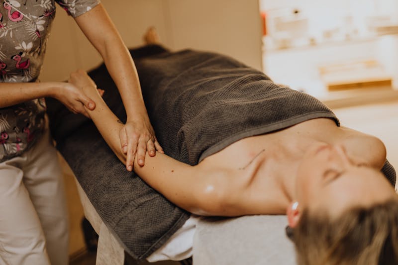 Heal and Relax- Health and Massage Home Service for London